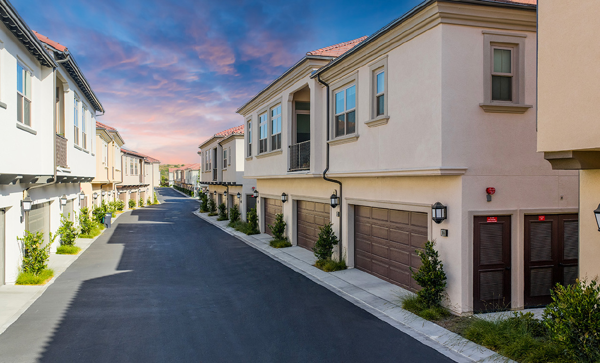106 Sunnyside, Irvine CA: 