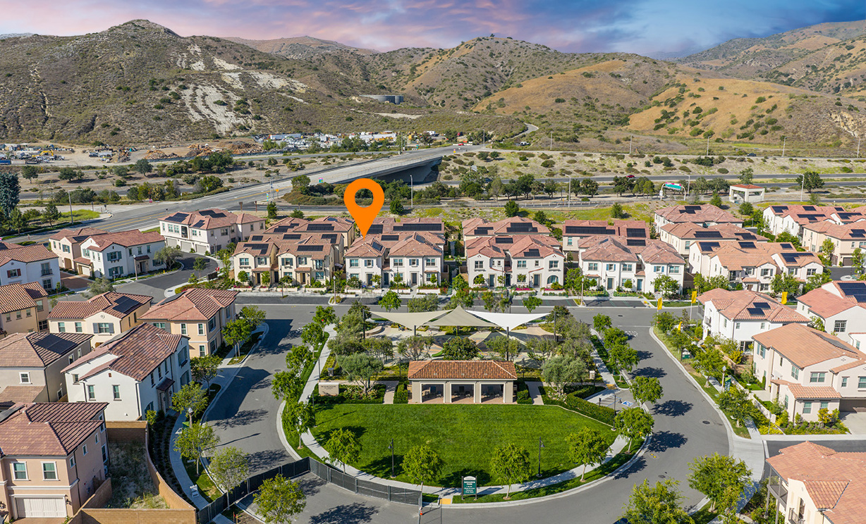 106 Sunnyside, Irvine CA: 