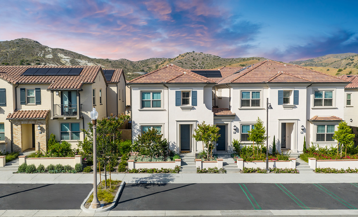 106 Sunnyside, Irvine CA: 