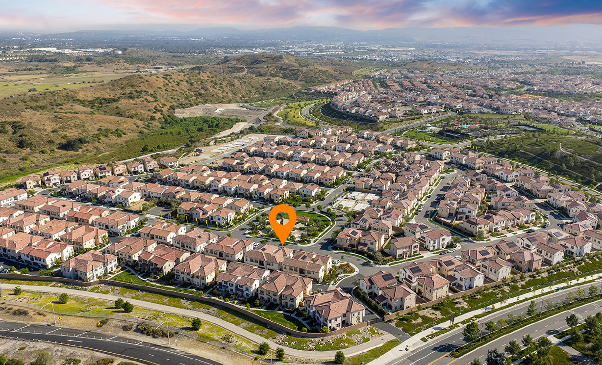 106 Sunnyside, Irvine CA: 