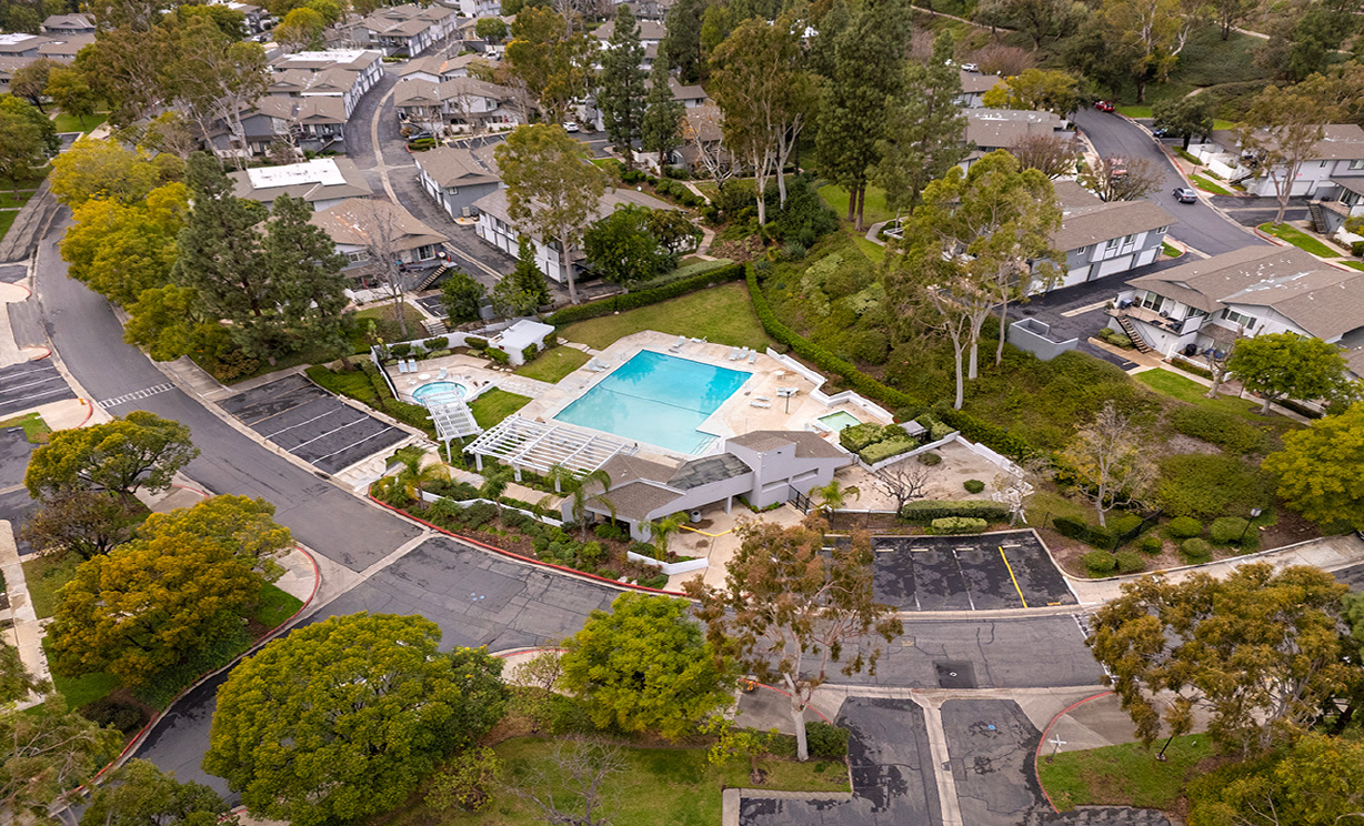 6567 Woodburn Ln, Yorba Linda CA: 