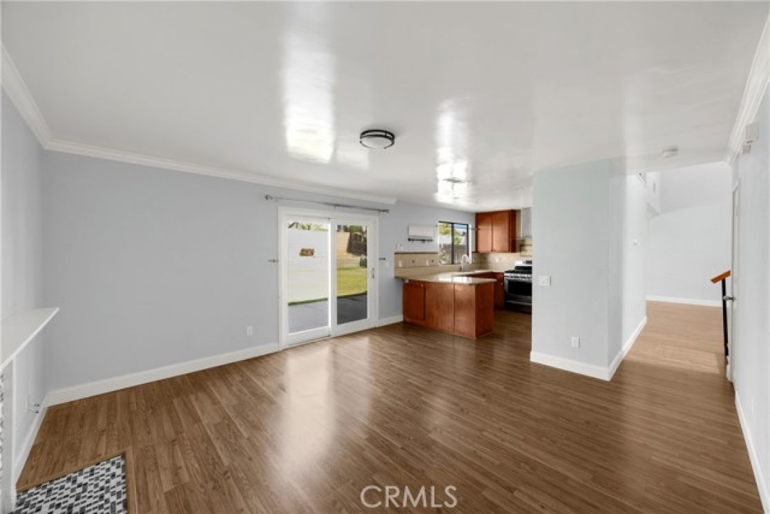 1063 W Long Beach Drive, Colton CA: 