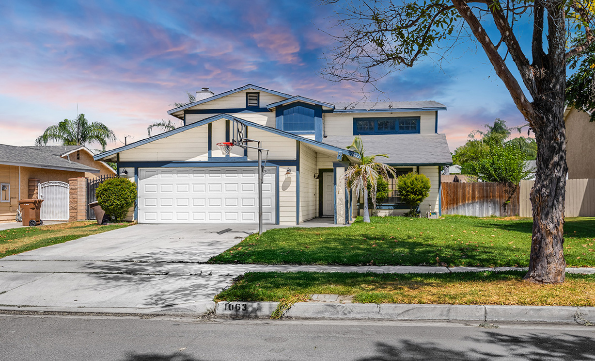 1063 W Long Beach Dr, Colton CA: 