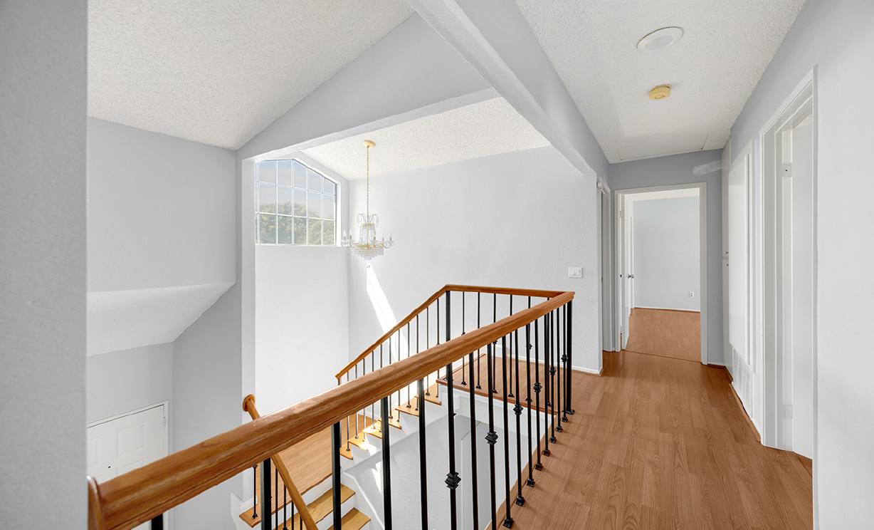 1063 W Long Beach Dr, Colton CA: 