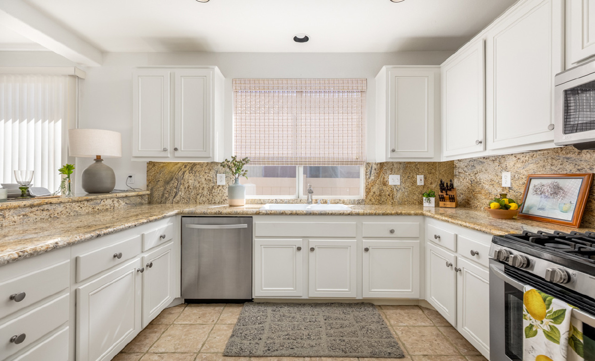 4945 Silverado Avenue, Banning CA: 