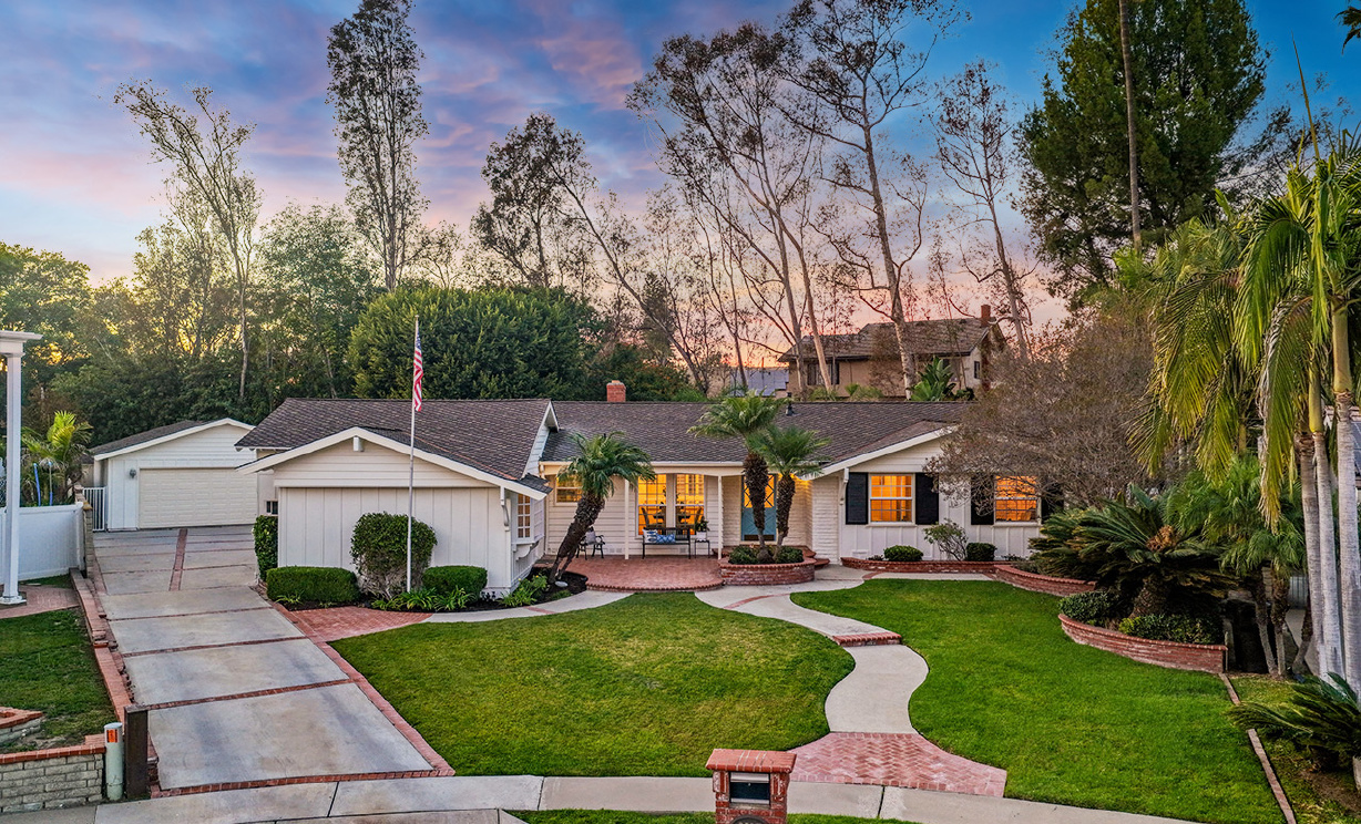 2207 Calle Ultimo, Fullerton CA: 