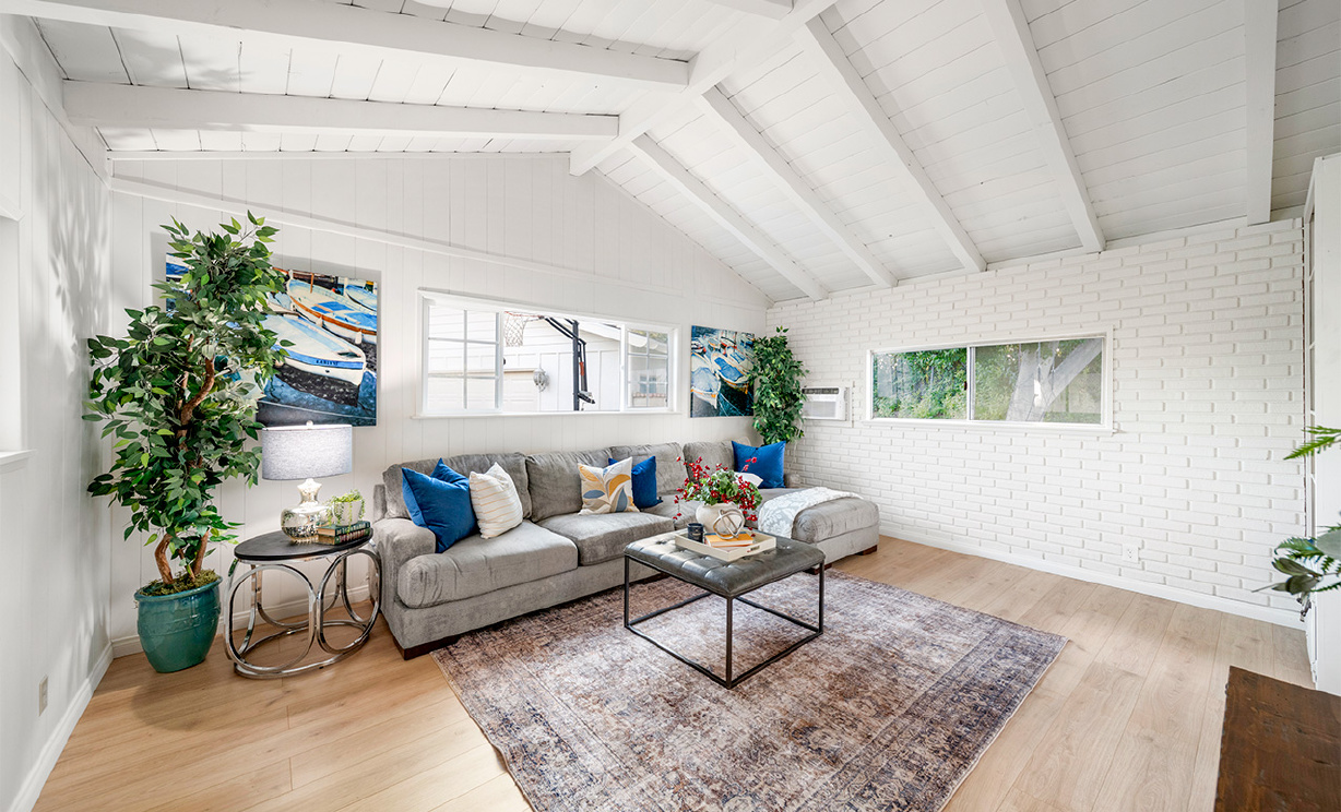 2207 Calle Ultimo, Fullerton CA: 