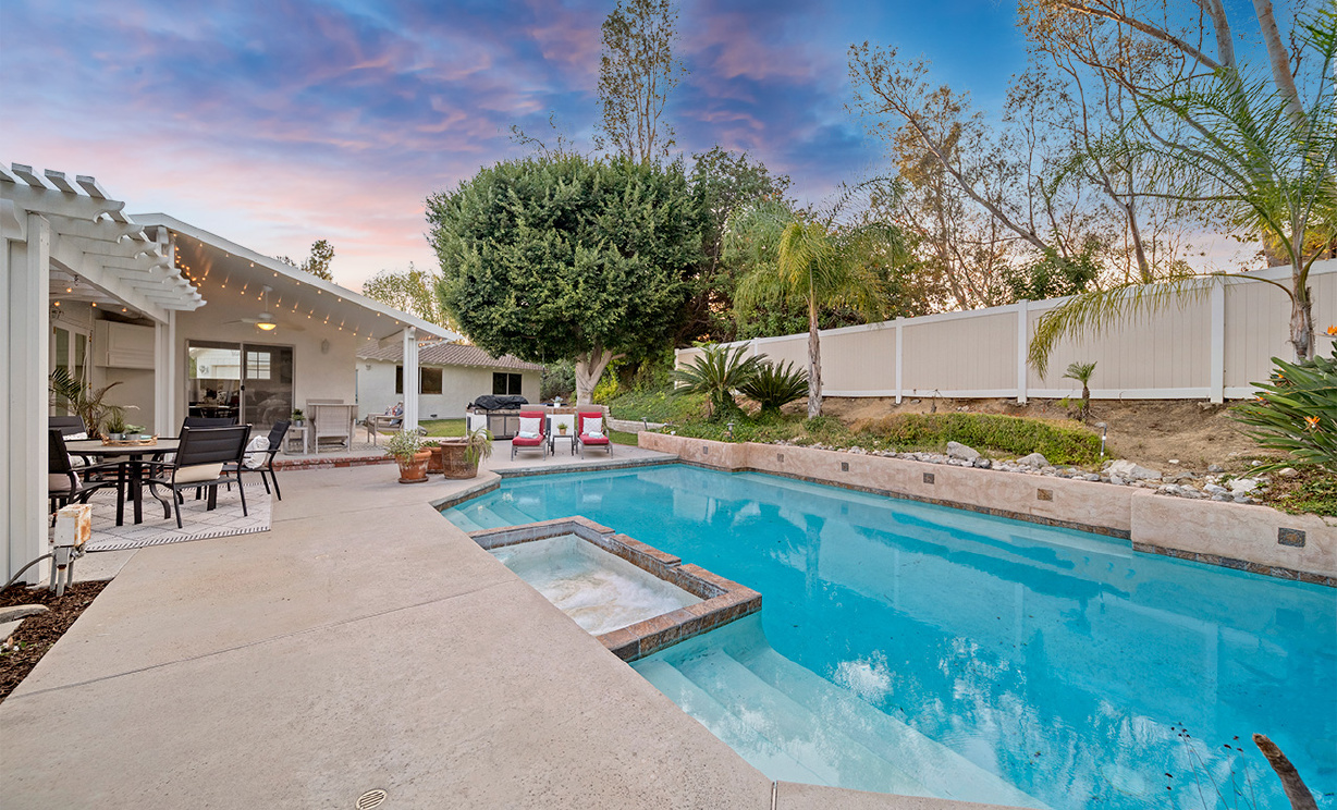 2207 Calle Ultimo, Fullerton CA: 