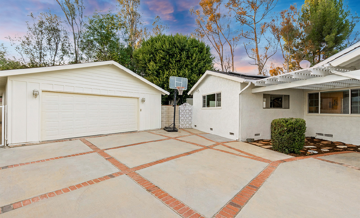 2207 Calle Ultimo, Fullerton CA: 