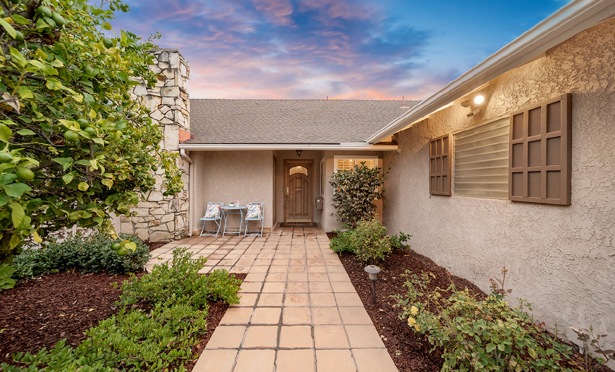 224 W Crystal View Ave, Orange CA: 