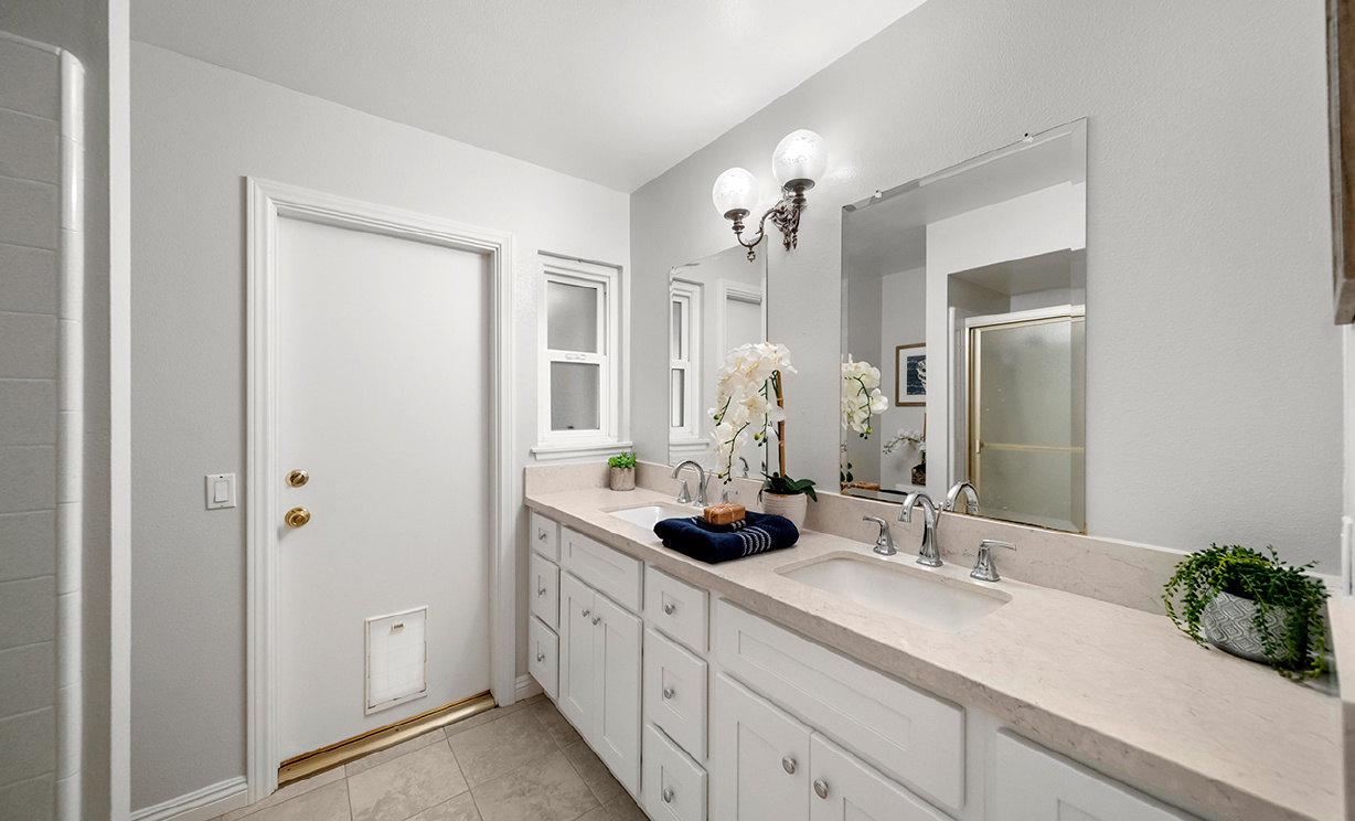 224 W Crystal View Ave, Orange CA: 