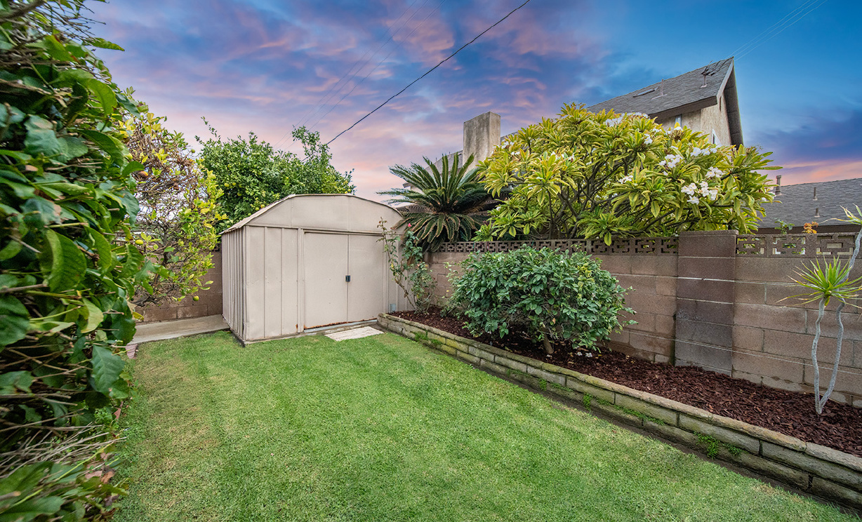 224 W Crystal View Ave, Orange CA: 