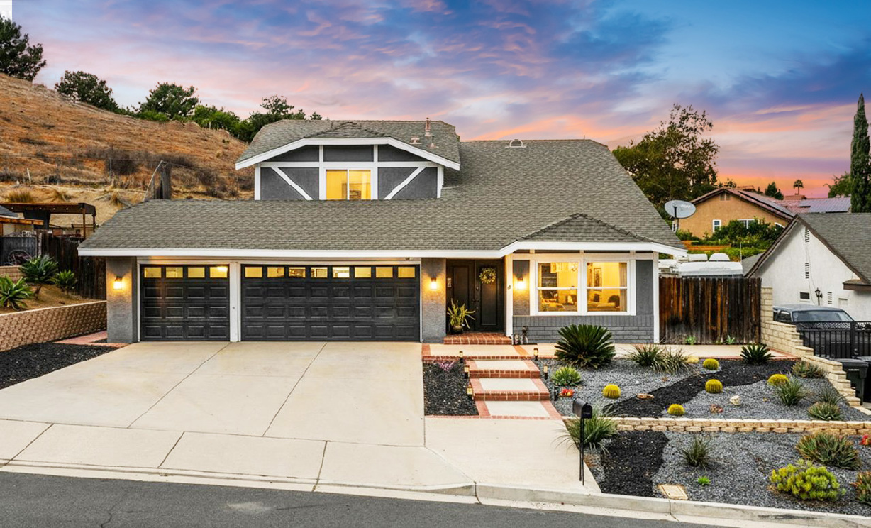8229 Whispering Tree Drive, Jurupa Valley CA: 