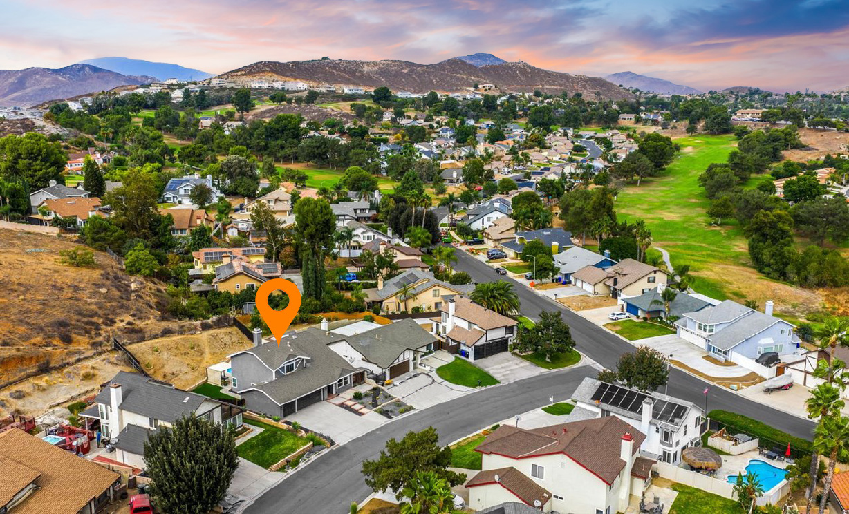 8229 Whispering Tree Drive, Jurupa Valley CA: 