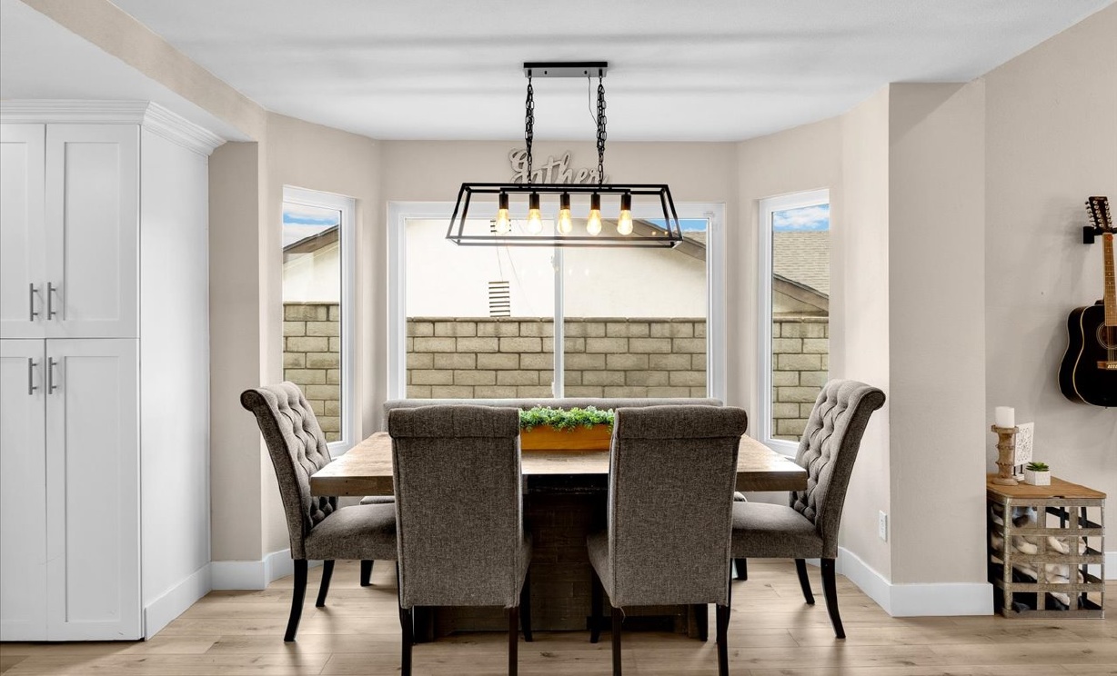 8229 Whispering Tree Drive, Jurupa Valley CA: 