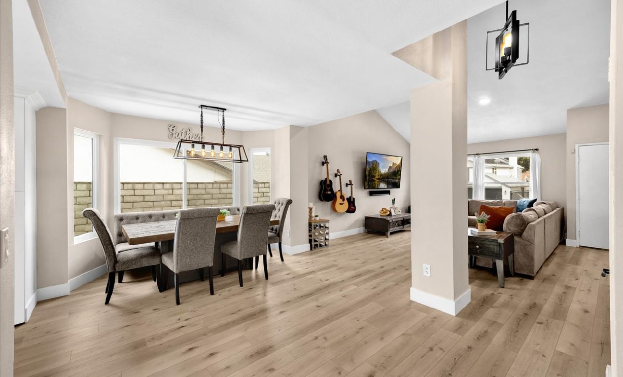 8229 Whispering Tree Drive, Jurupa Valley CA: 