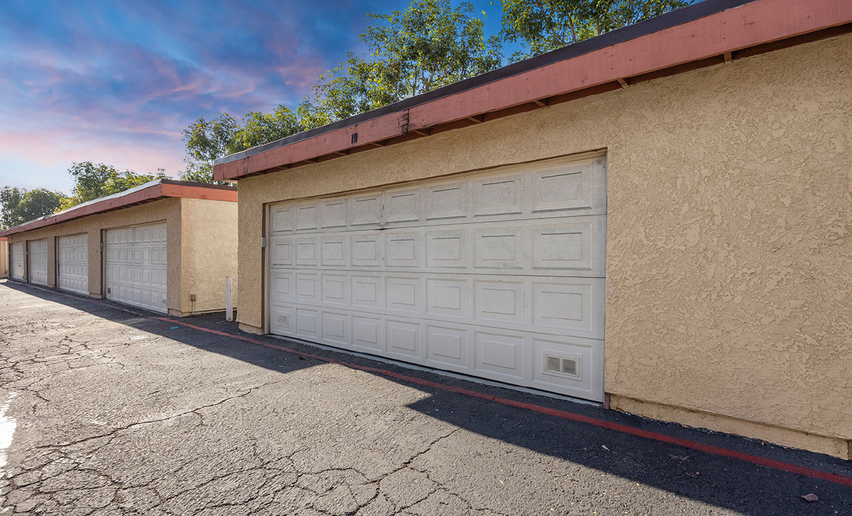 1052 S Idaho St #19, La Habra CA: 