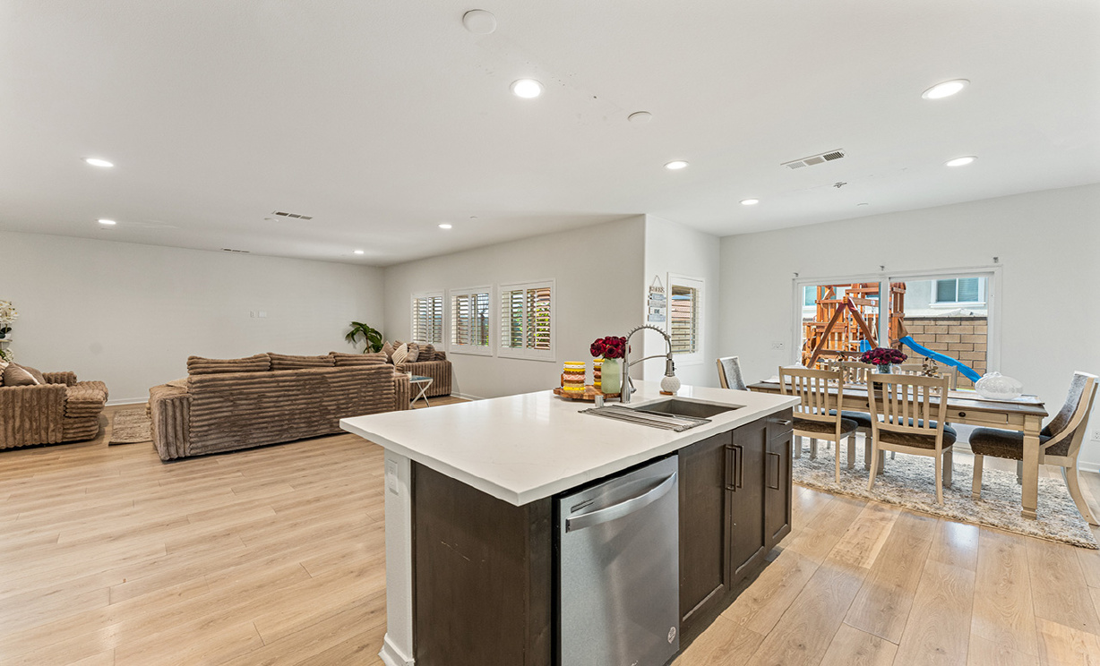 5252 Denali Court, Fontana CA: