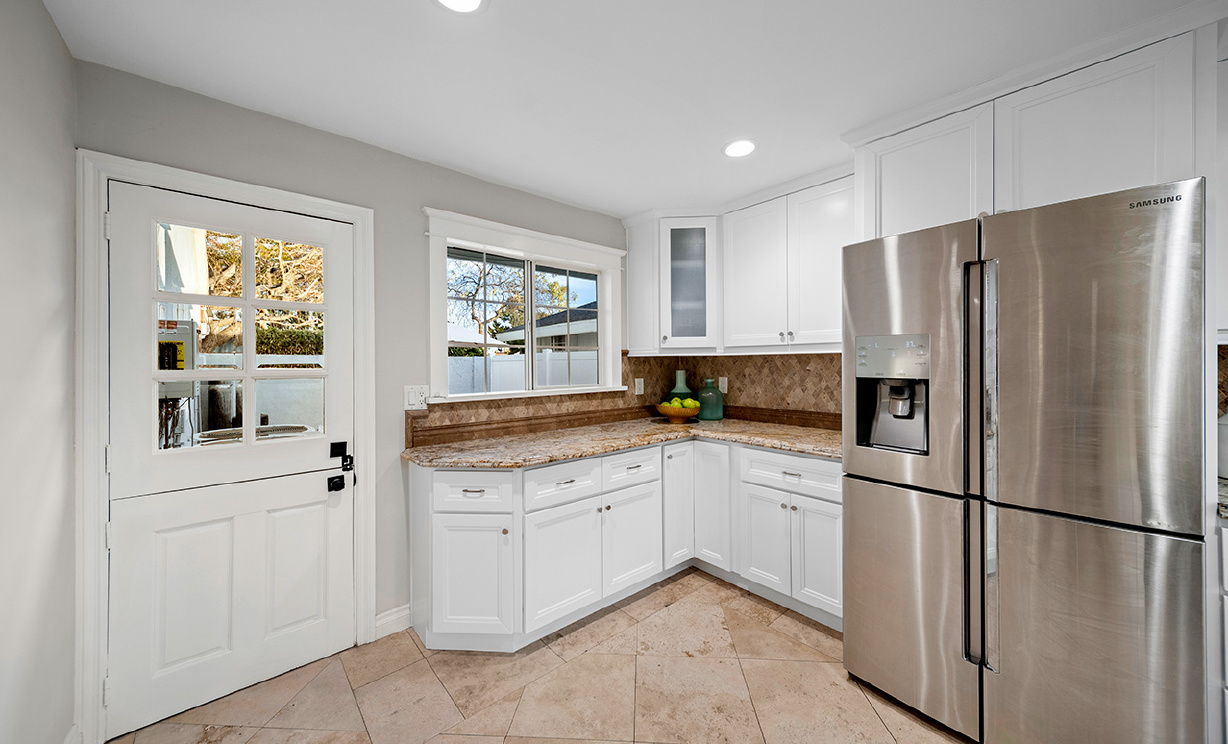 2039 S Eileen Dr, Anaheim CA: