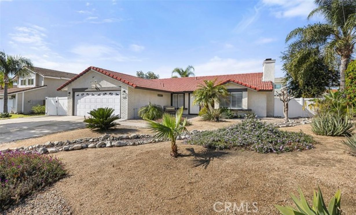 1124 N Sandalwood, Rialto CA: 