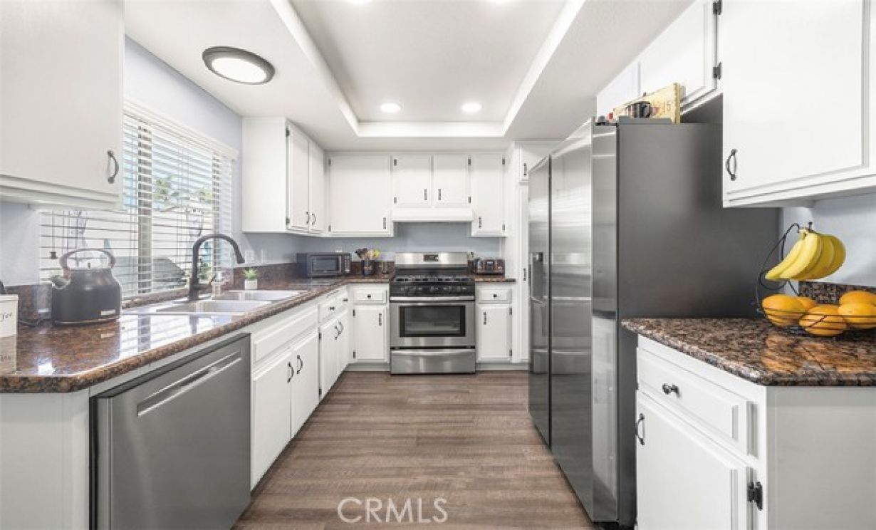 1124 N Sandalwood, Rialto CA: 