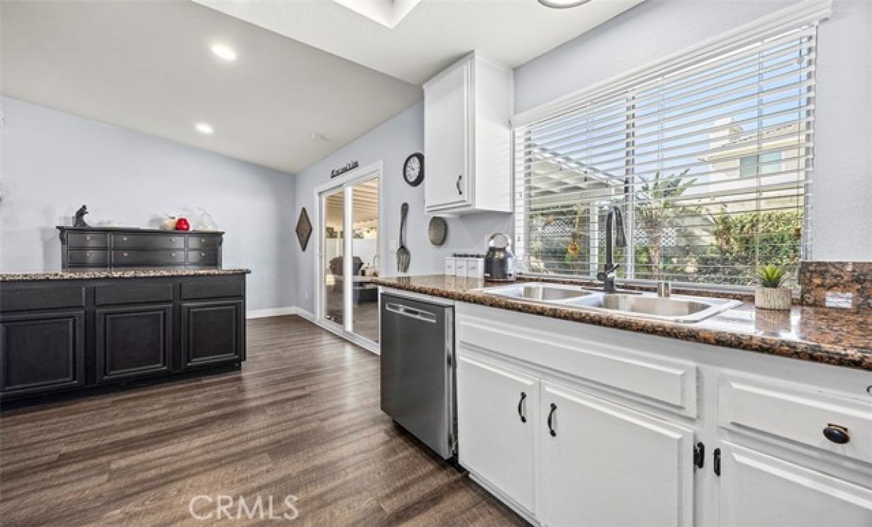 1124 N Sandalwood, Rialto CA: 