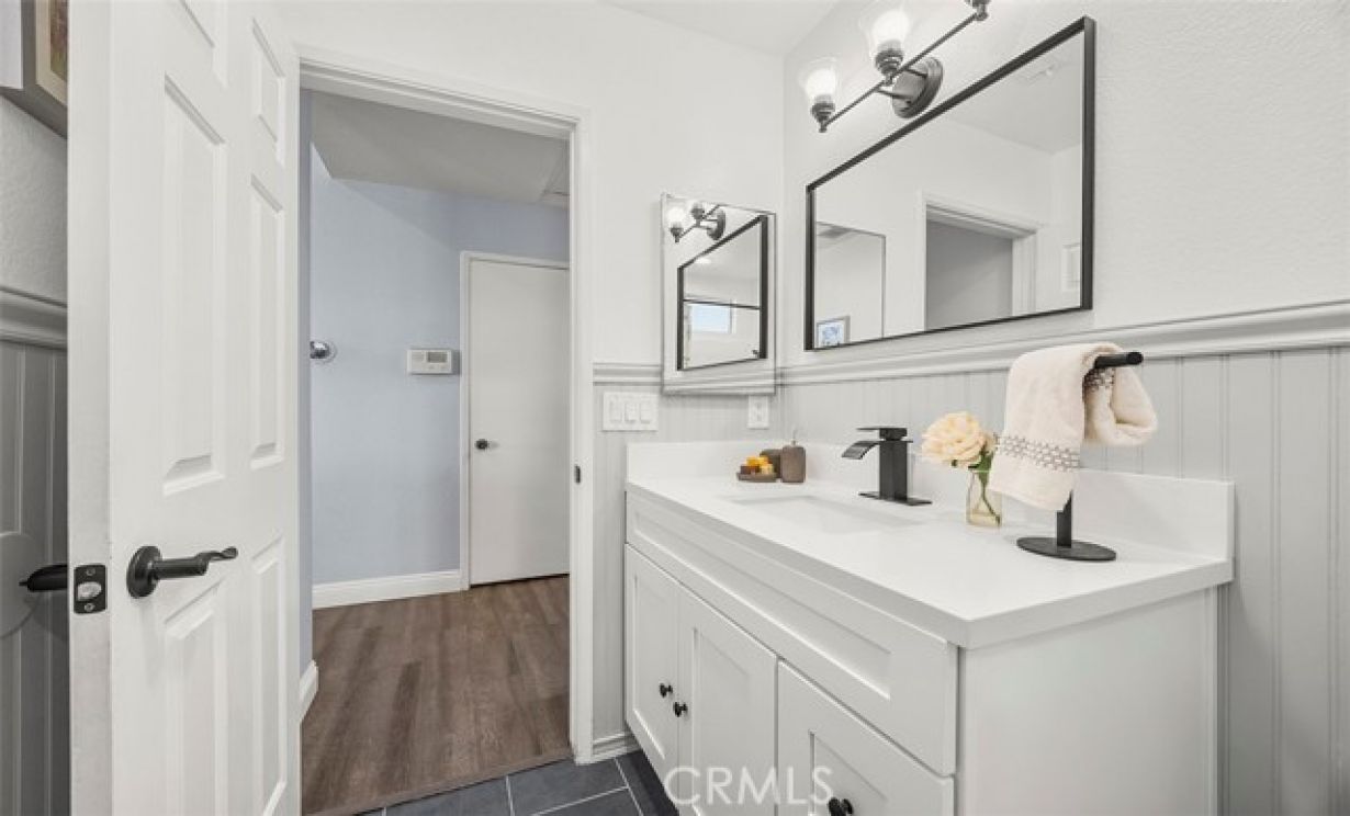 1124 N Sandalwood, Rialto CA: 