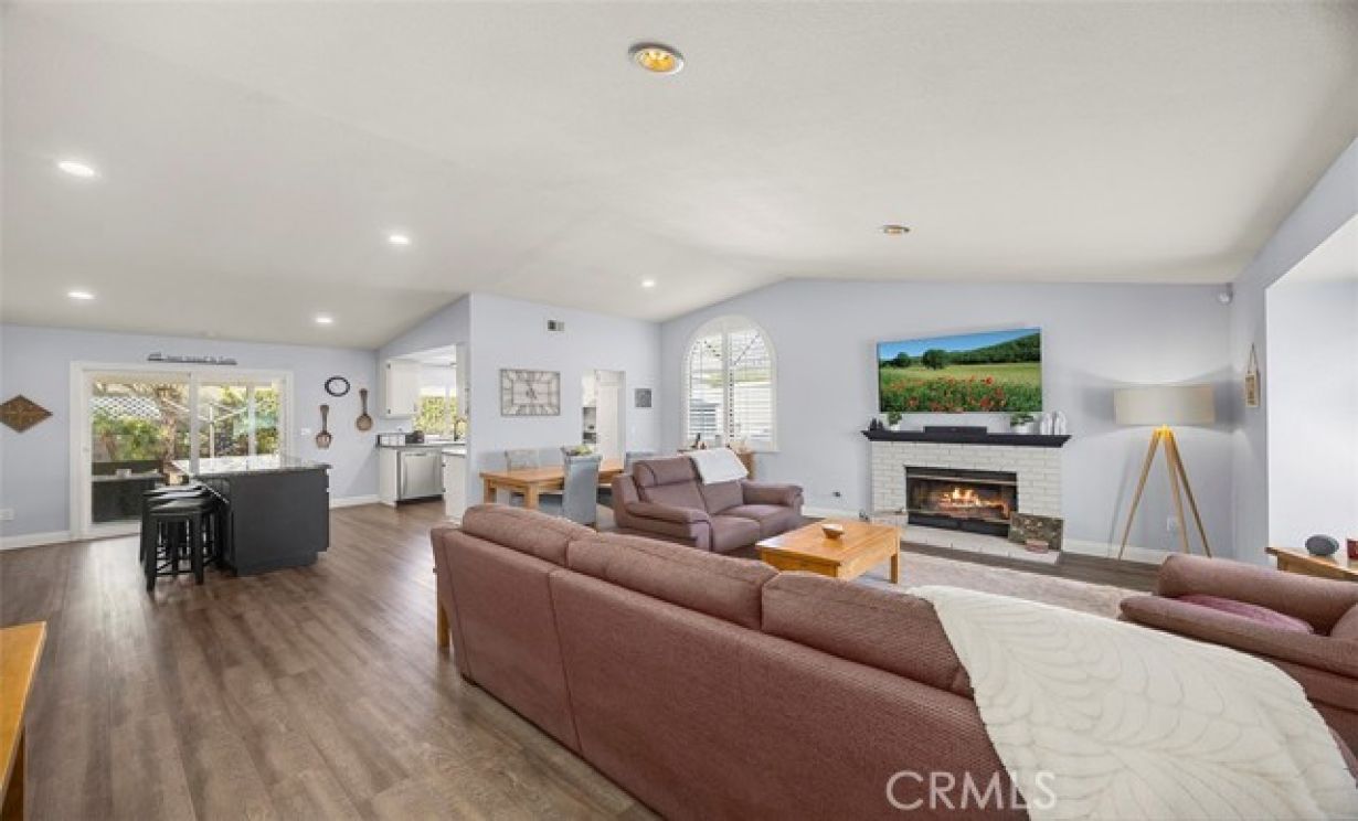 1124 N Sandalwood, Rialto CA: 