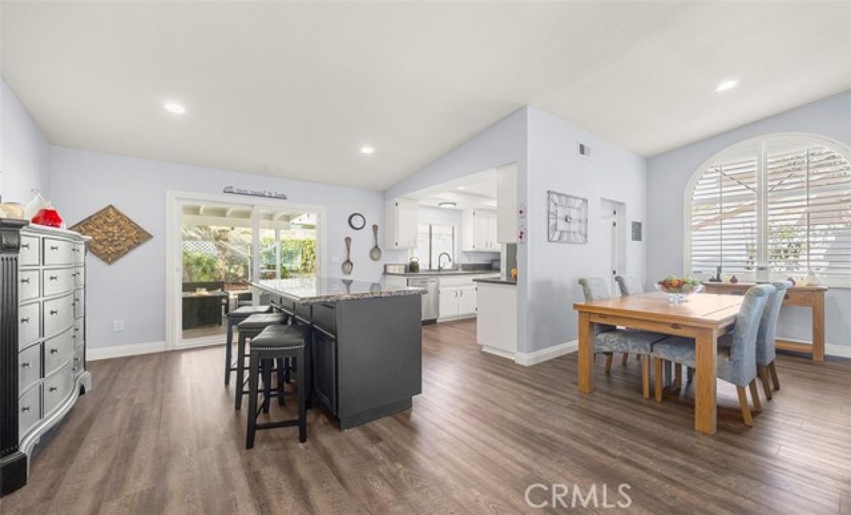 1124 N Sandalwood, Rialto CA: 