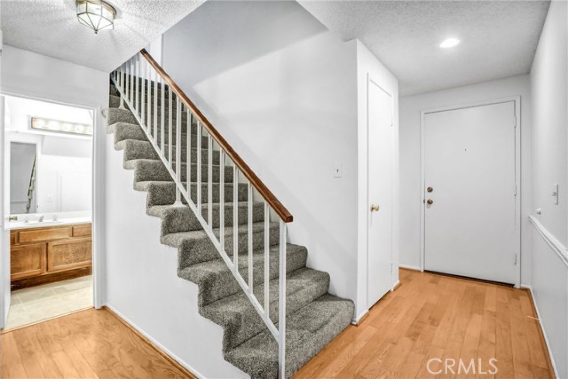 1110 Strawberry, Glendora CA: