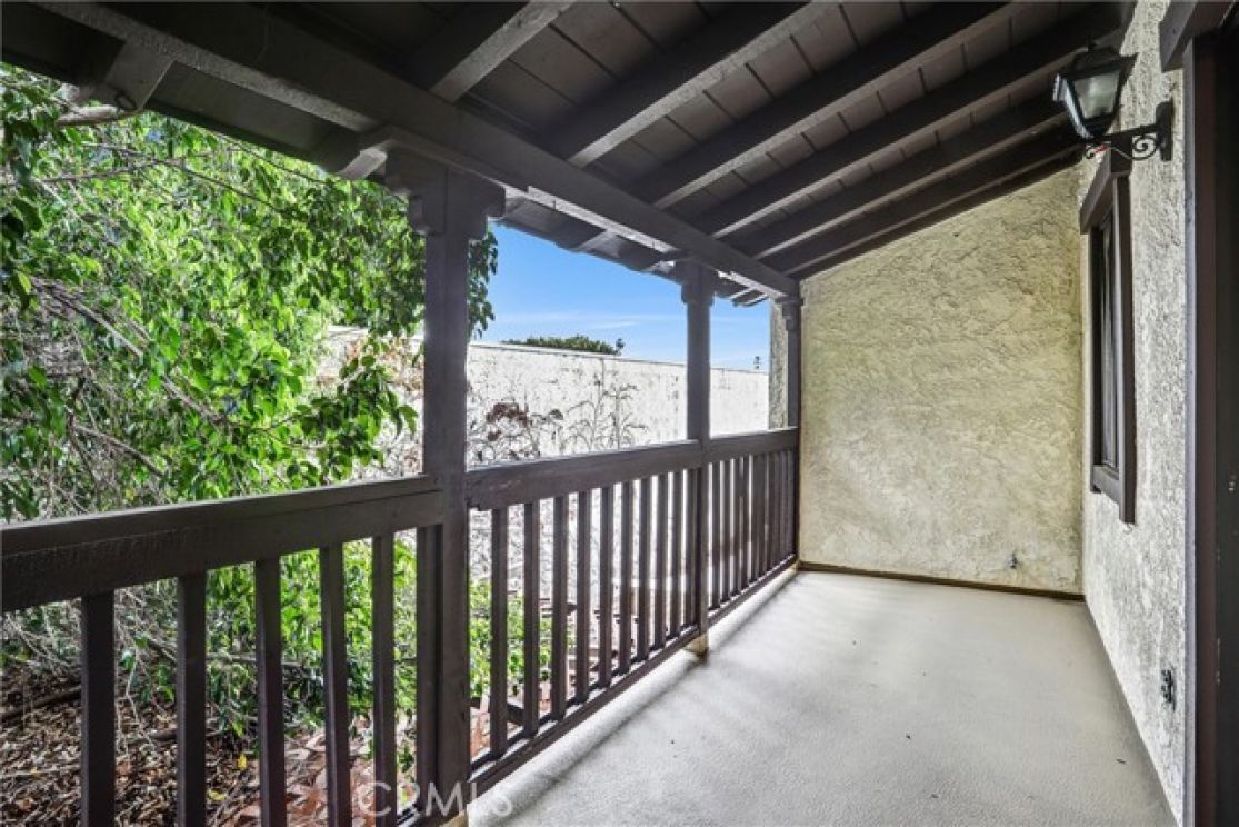 1110 Strawberry, Glendora CA: