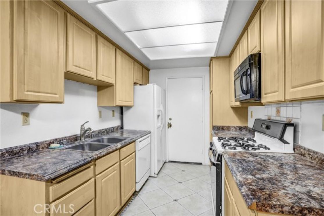 1110 Strawberry, Glendora CA: