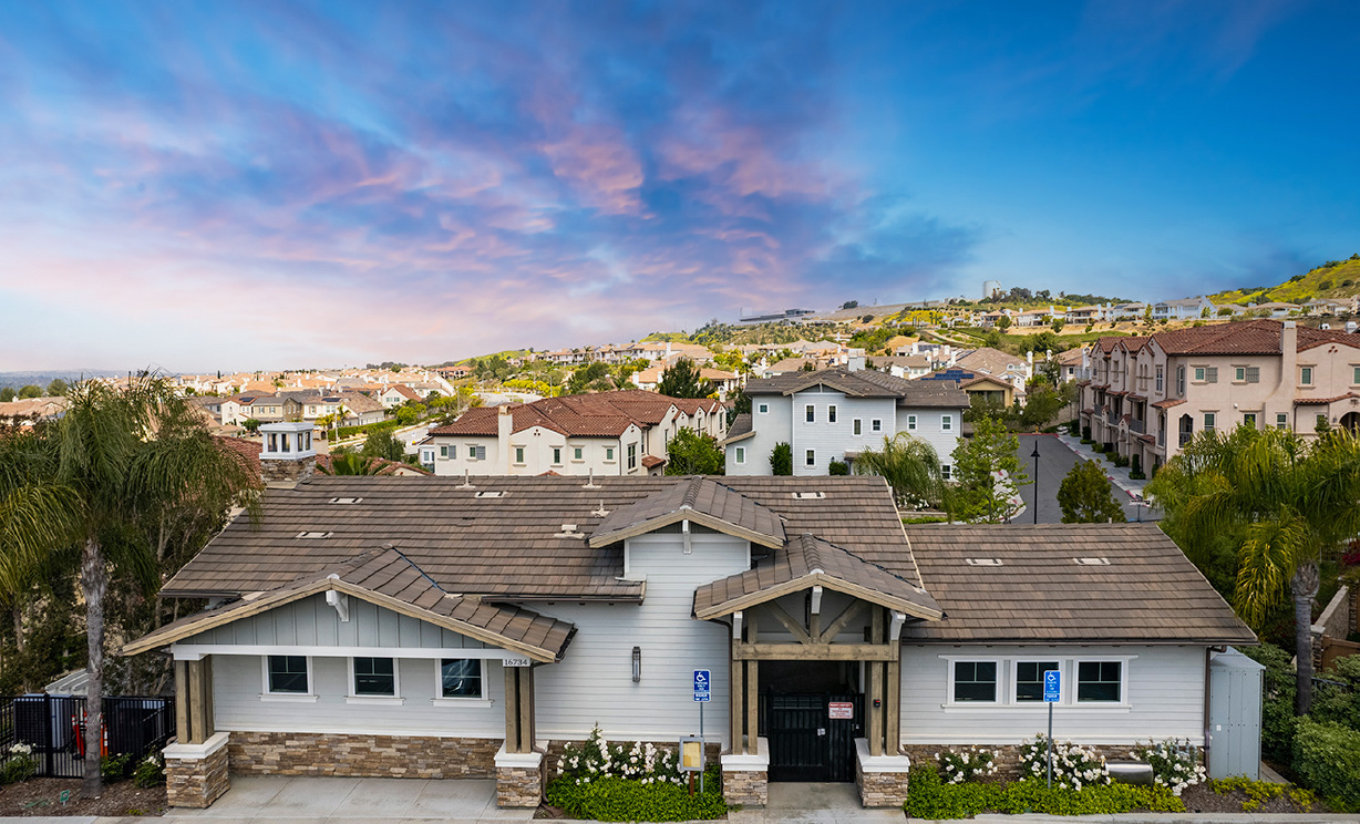 18689 Clubhouse Dr, Yorba Linda CA: 