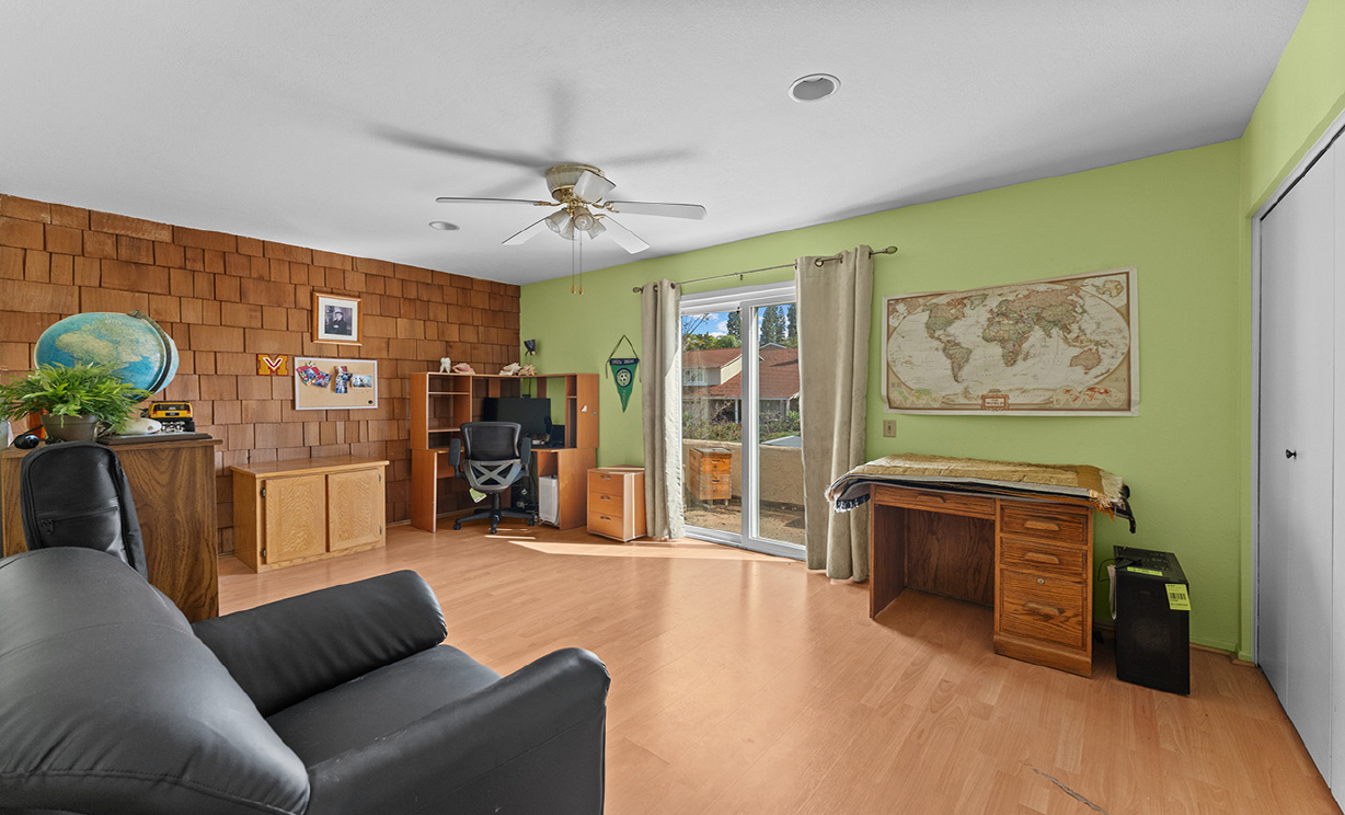 24621 Artemia Ave, Mission Viejo CA: 