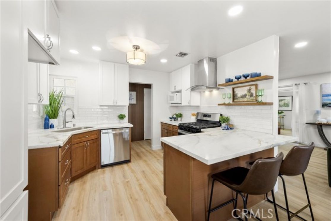 626 S Corta, Santa Ana CA: 