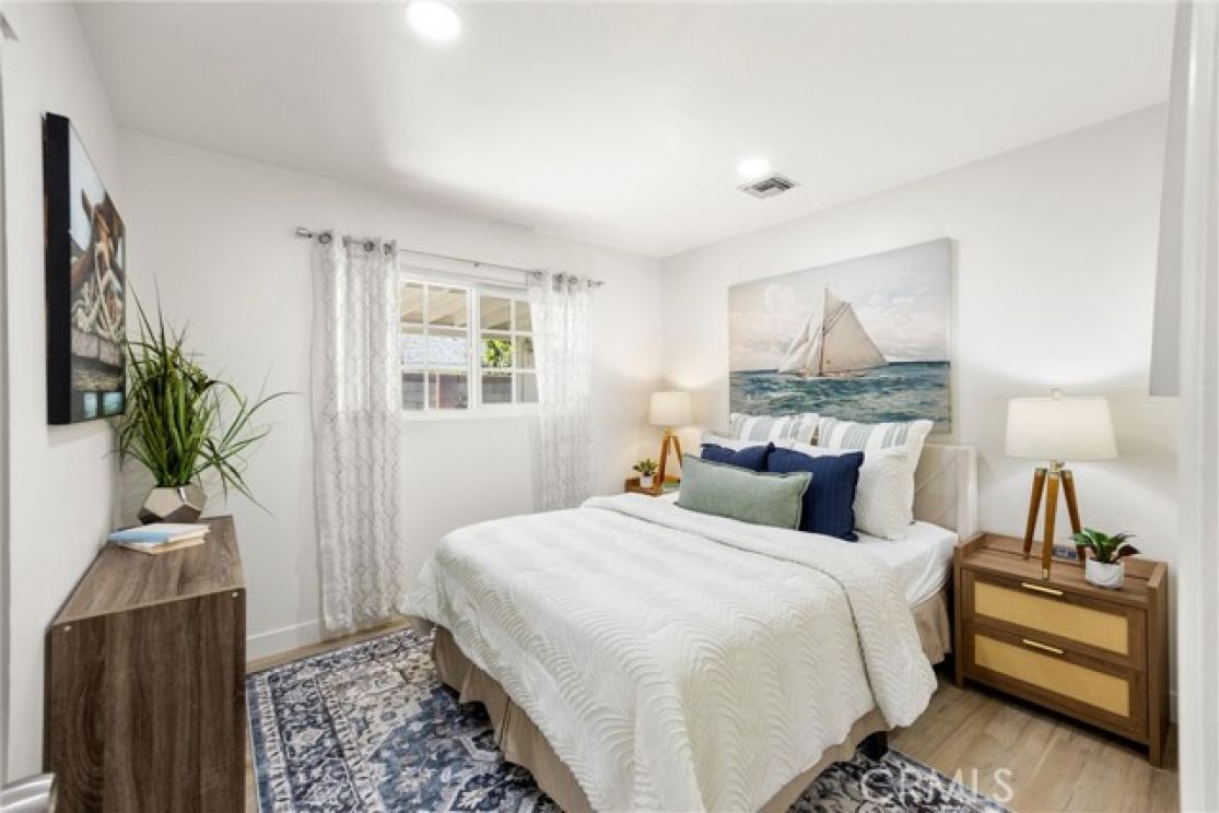 626 S Corta, Santa Ana CA: 