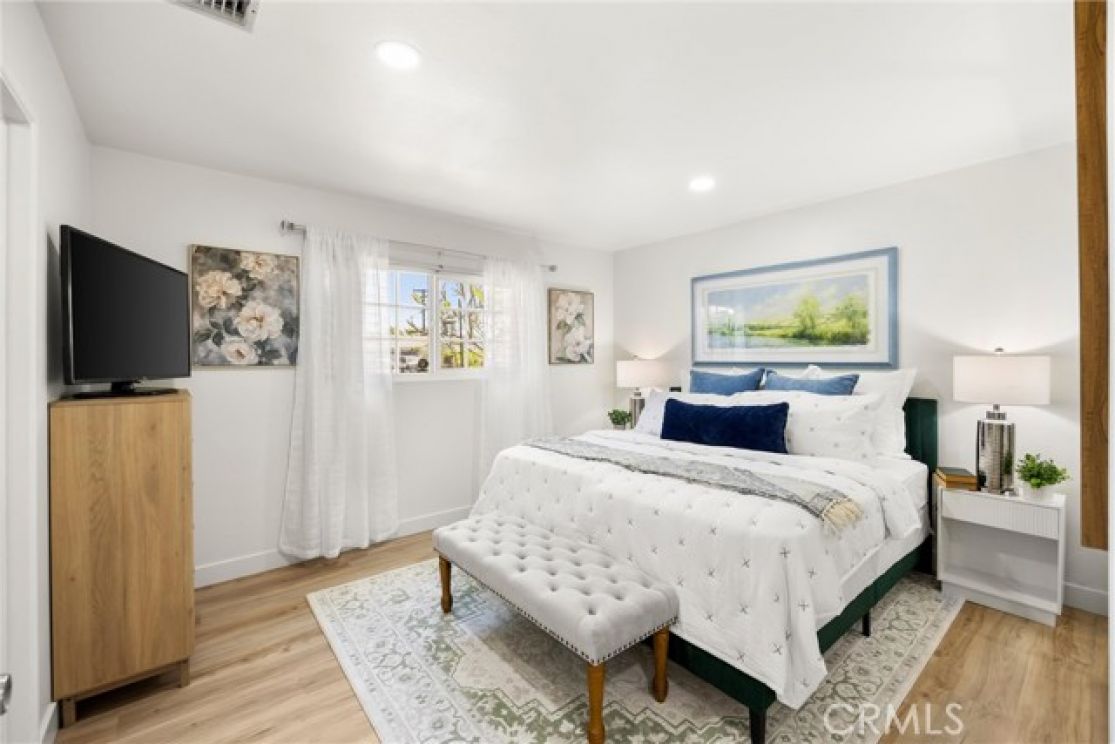 626 S Corta, Santa Ana CA: 