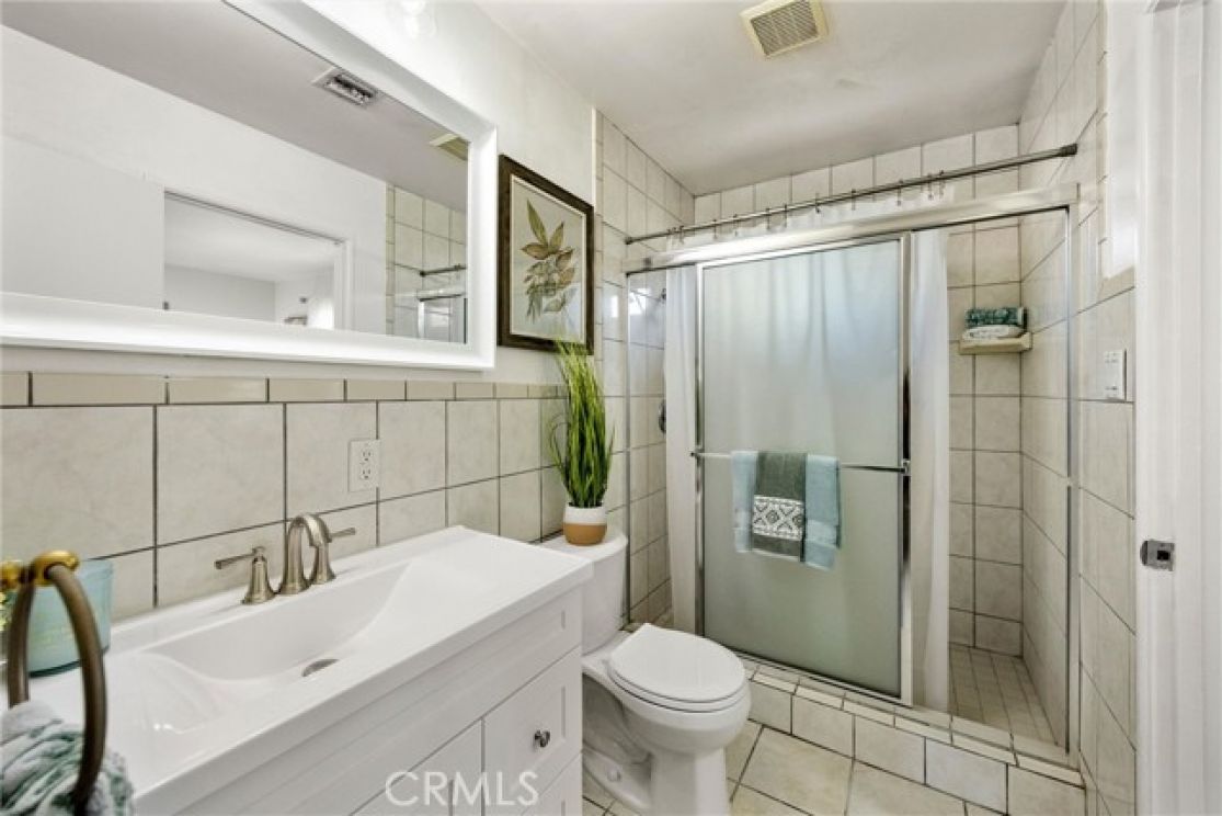 626 S Corta, Santa Ana CA: 