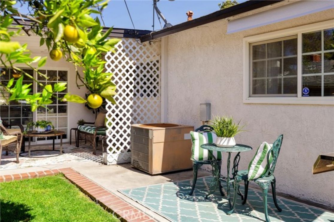 626 S Corta, Santa Ana CA: 