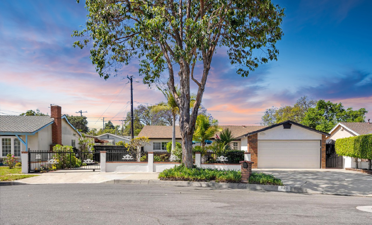 626 S Corta, Santa Ana CA: 