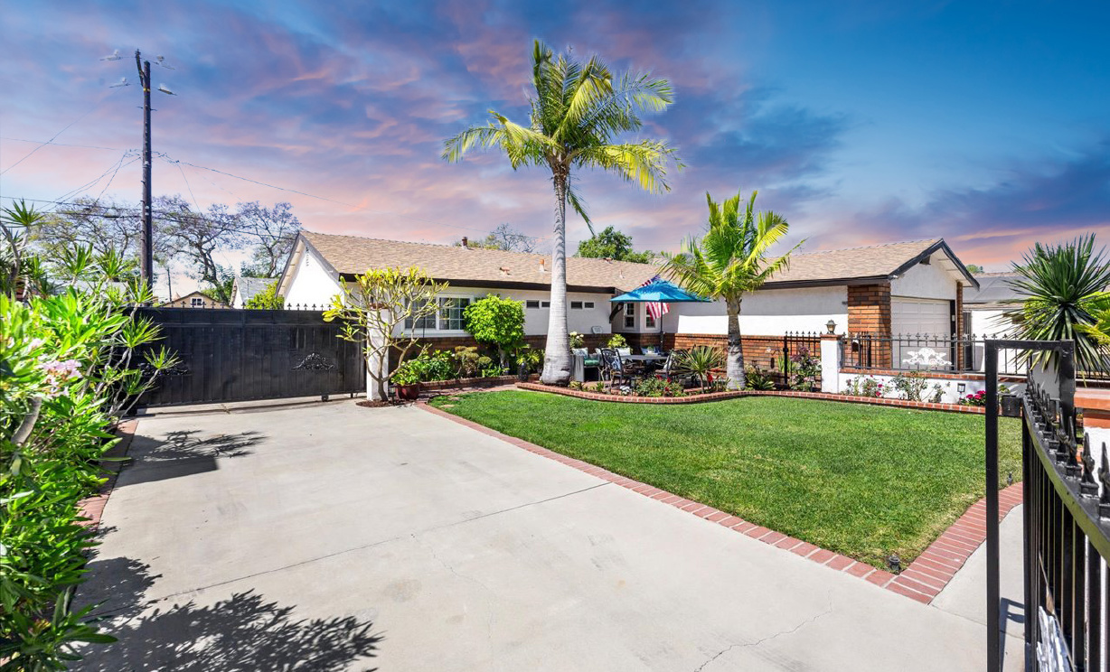 626 S Corta, Santa Ana CA: 