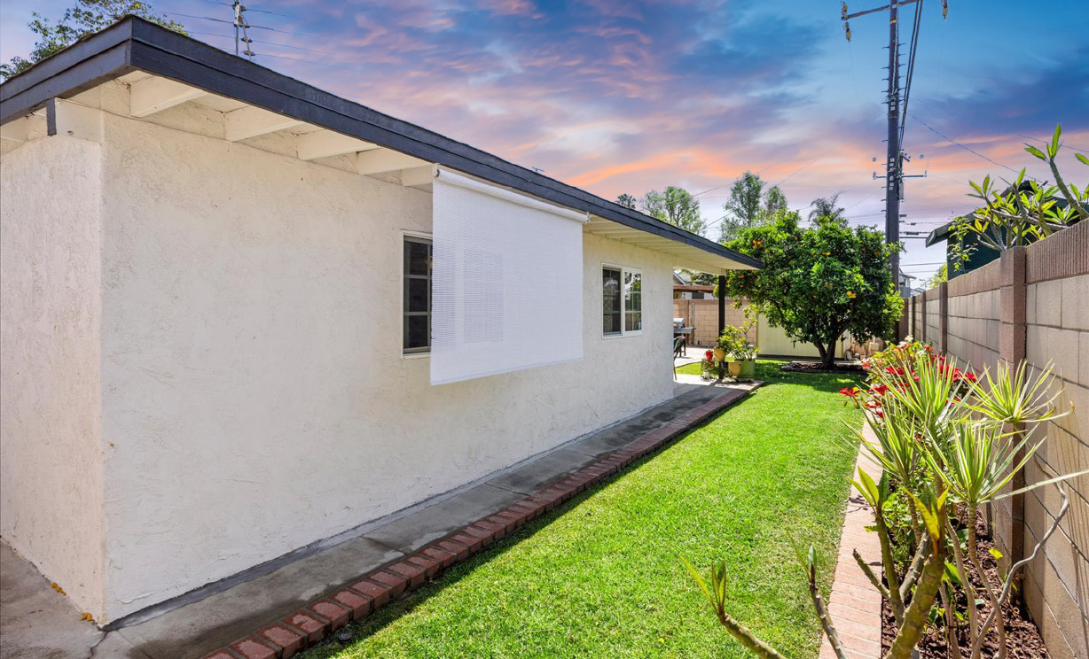 626 S Corta, Santa Ana CA: 