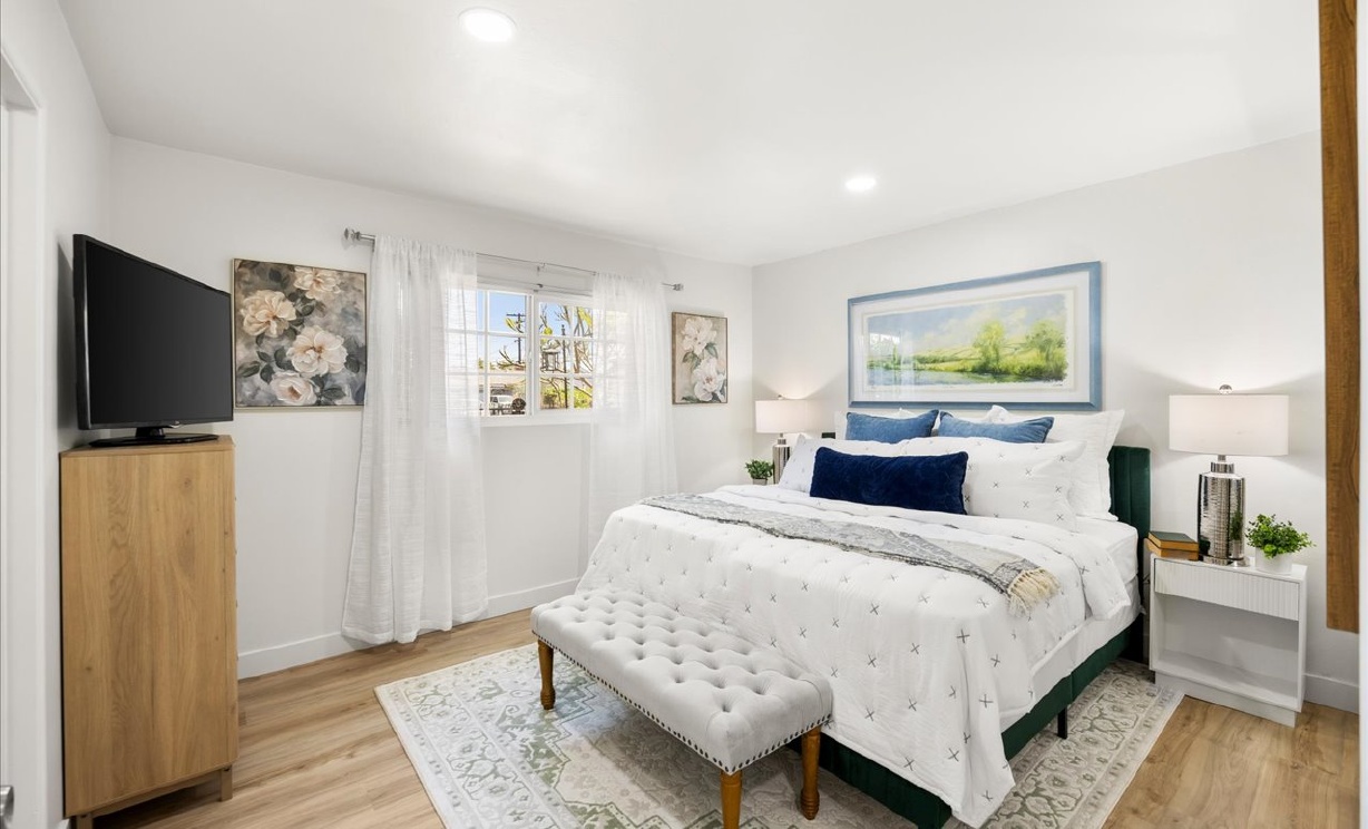 626 S Corta, Santa Ana CA: 