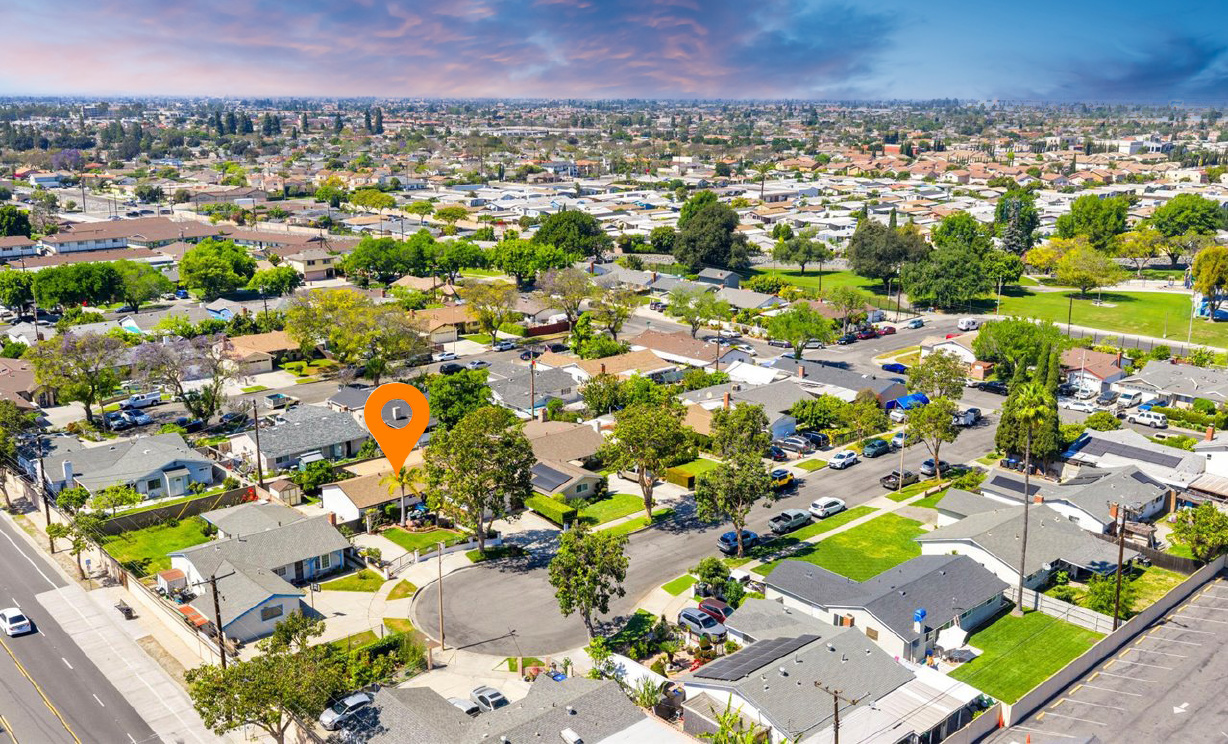 626 S Corta, Santa Ana CA: 