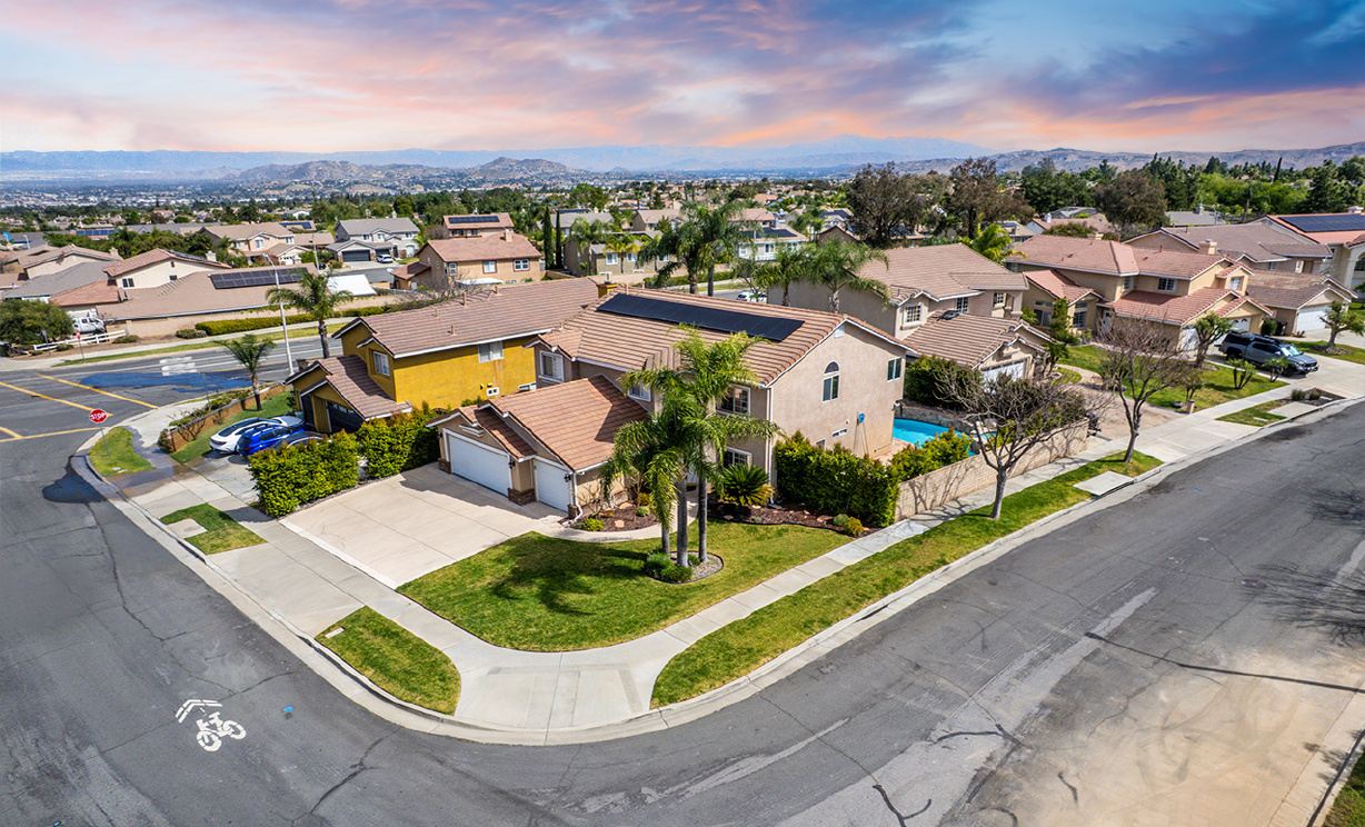 2843 S Buena Vista, Corona CA: 