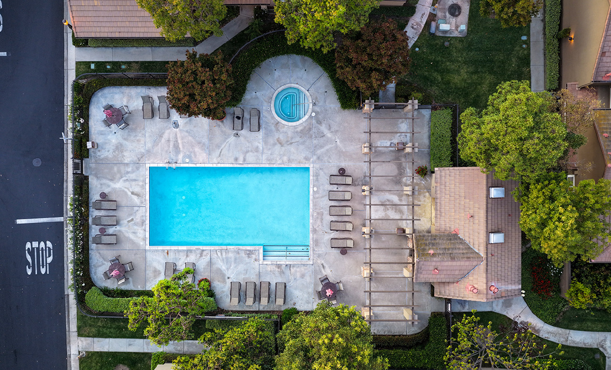 411 S Rosemary Ln, Anaheim Hills CA: 