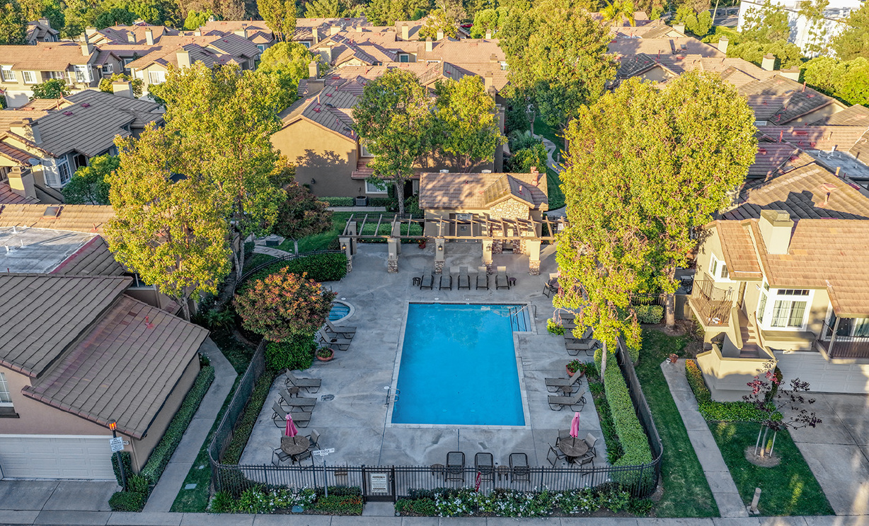 411 S Rosemary Ln, Anaheim Hills CA: 