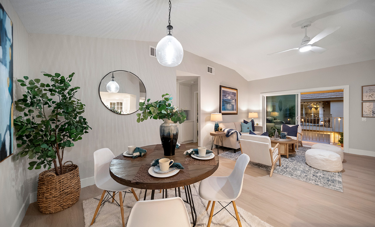 411 S Rosemary Ln, Anaheim Hills CA: 