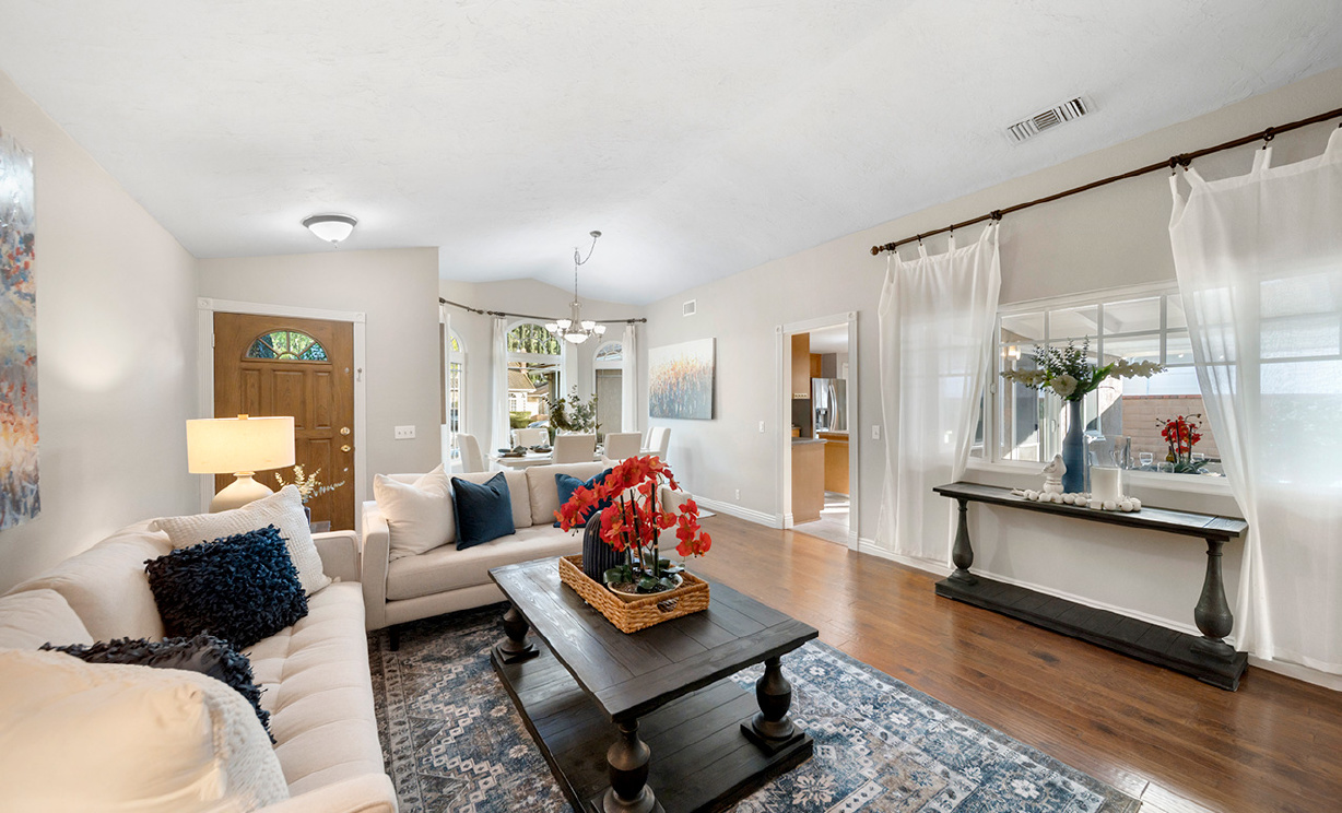 8481 E Foothill St, Anaheim Hills CA: 
