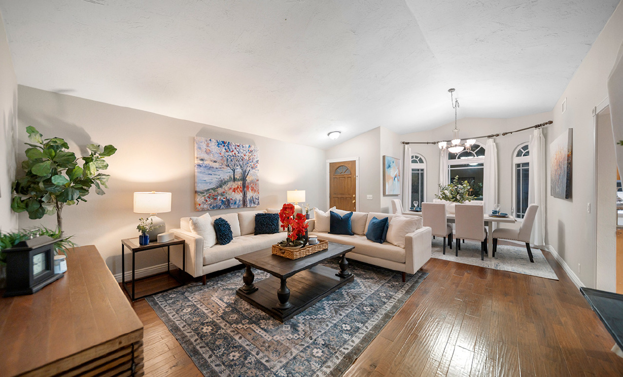 8481 E Foothill St, Anaheim Hills CA: 